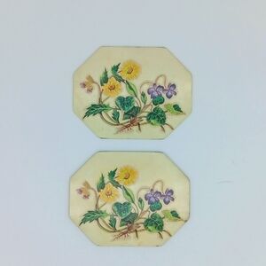 Vintage floral metal trivet set of 2